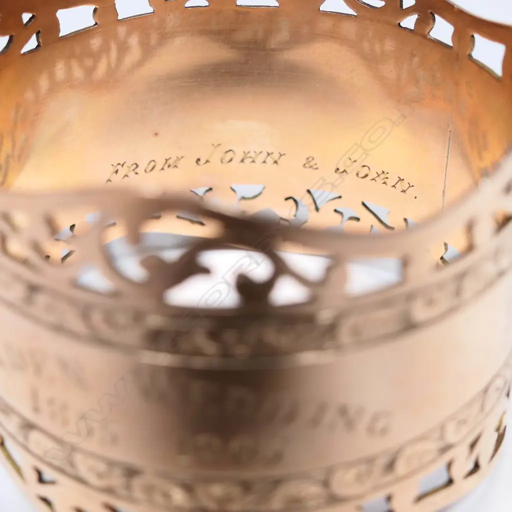 G & T Young (Dunedin) 9ct rose gold napkin ring, Image 1++